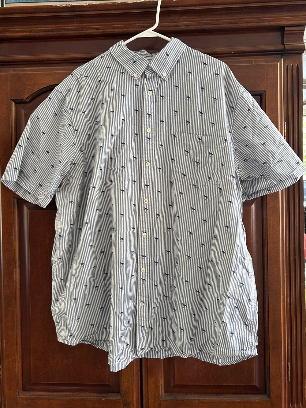 Men's Short-Sleeve Button-Up Shirt - Blue Stripe with Flamingo Motif
